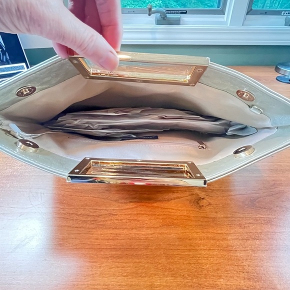 Brand New Charming Tailor Gold Clutch Convertible Shoulder Bag Vegan Leather - Picture 3 of 16